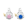 BOC-ARC-DEN-OOI-B BOC Ooievaar met Baby in draagzak met kleuraccenten rose & blauw
